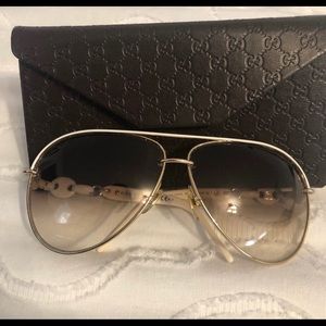 Like new Gucci Aviators